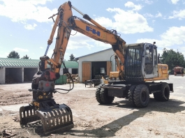HITACHI EX 135W